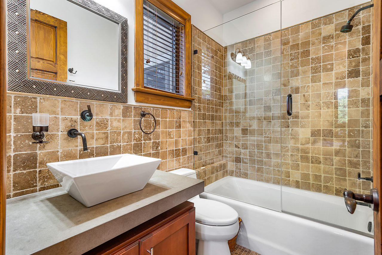 Acreage & Unrec - Residential