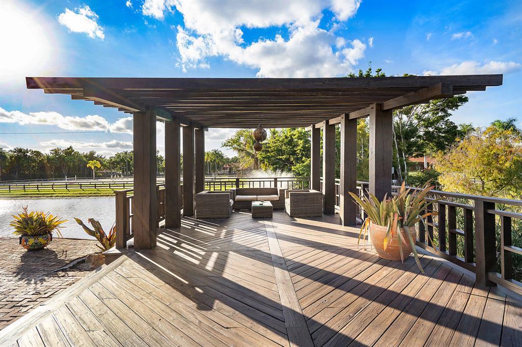 Acreage & Unrec - Residential