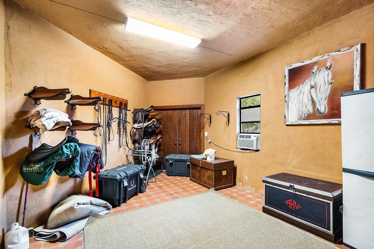 Acreage & Unrec - Residential