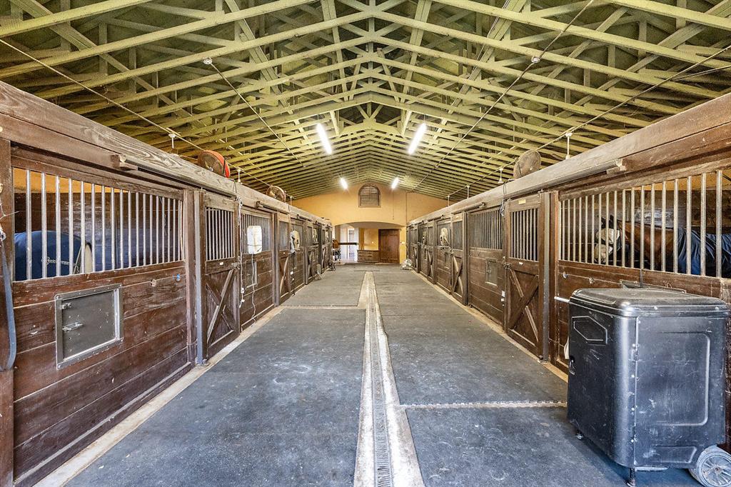 Acreage & Unrec - Residential