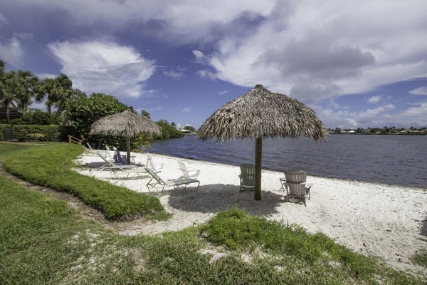 900 SCOTIA DR APT 206, HYPOLUXO, FL 33462 - Image 6f4eb12e4cda6792f379b90fd6ee50ec/843687007