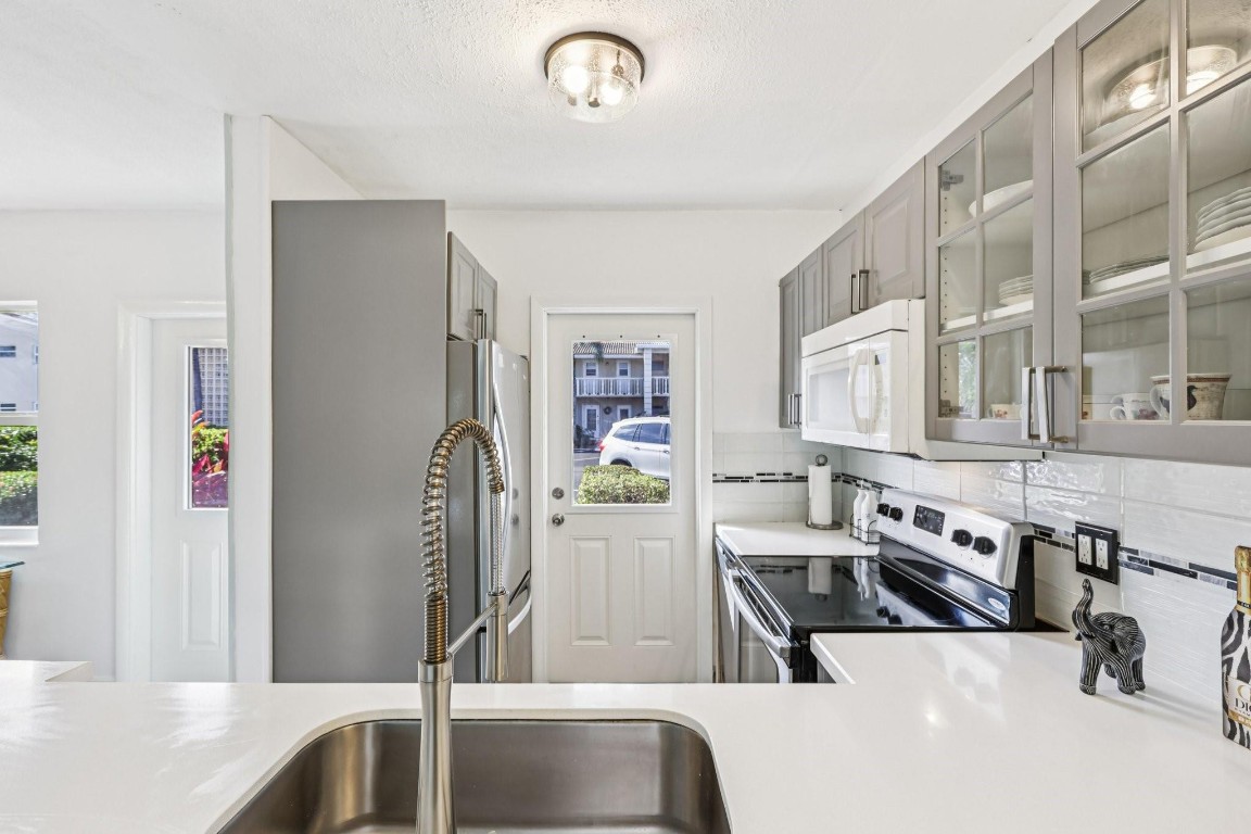 VENETIAN PARK GARDENS - Residential