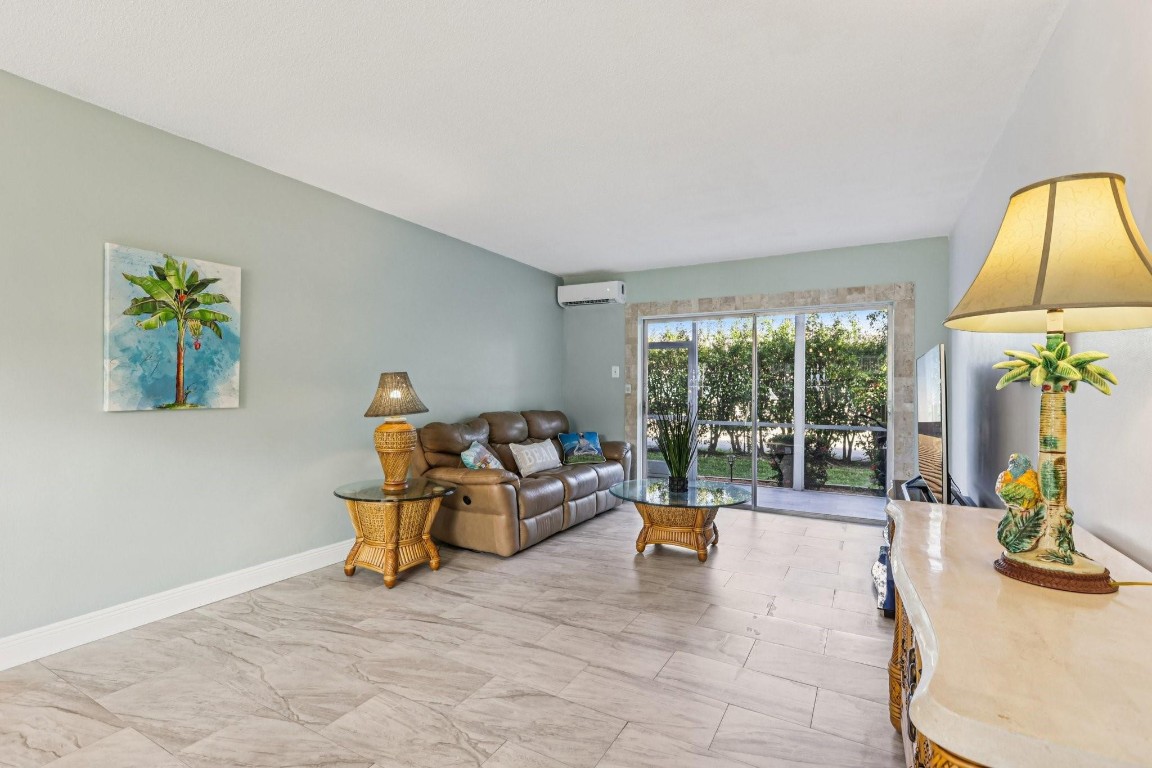 VENETIAN PARK GARDENS - Residential