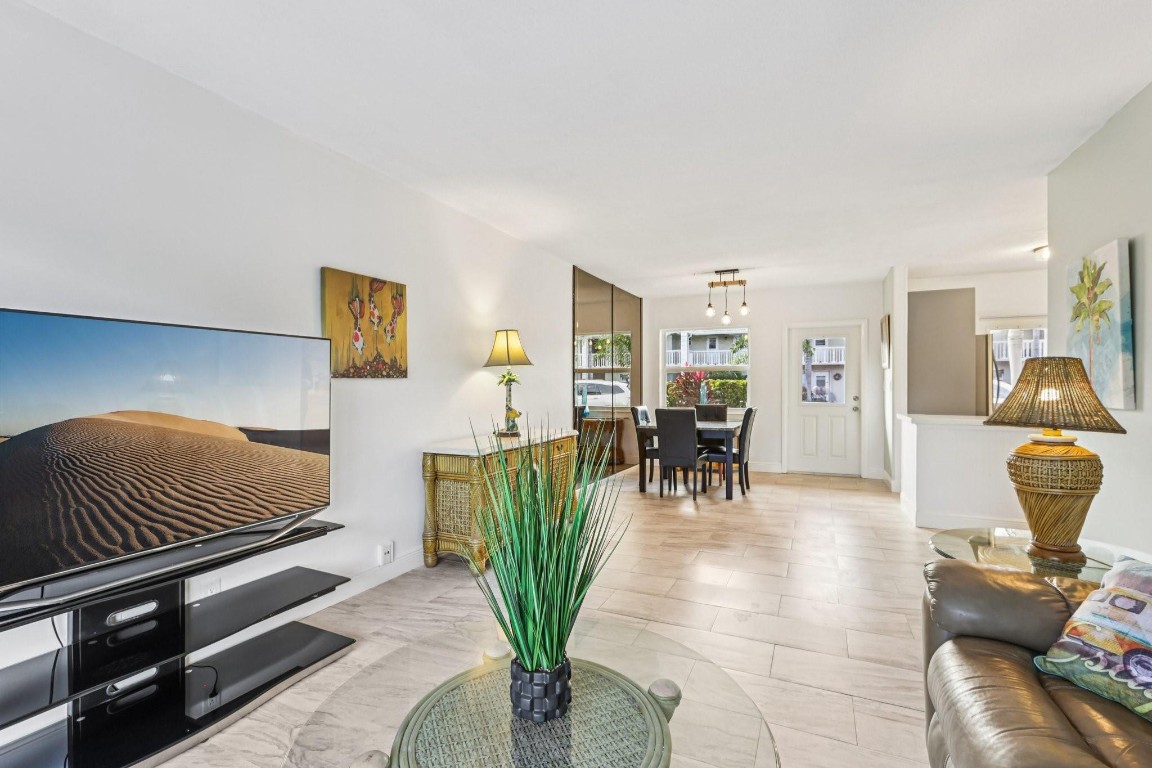 VENETIAN PARK GARDENS - Residential