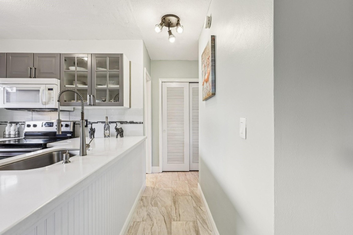 VENETIAN PARK GARDENS - Residential