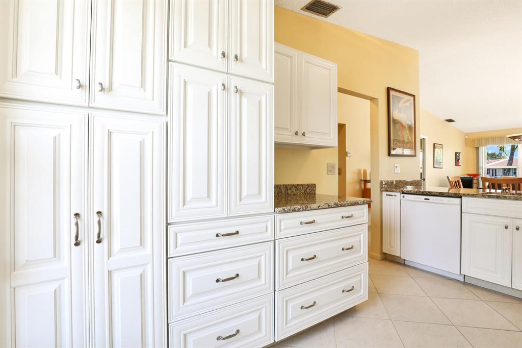 Las Verdes - Residential