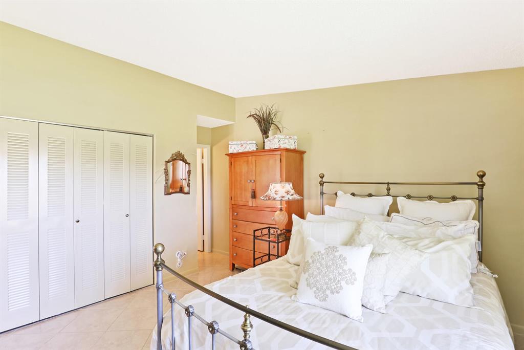 Las Verdes - Residential