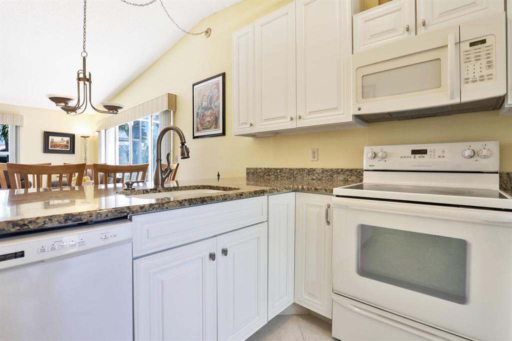 Las Verdes - Residential