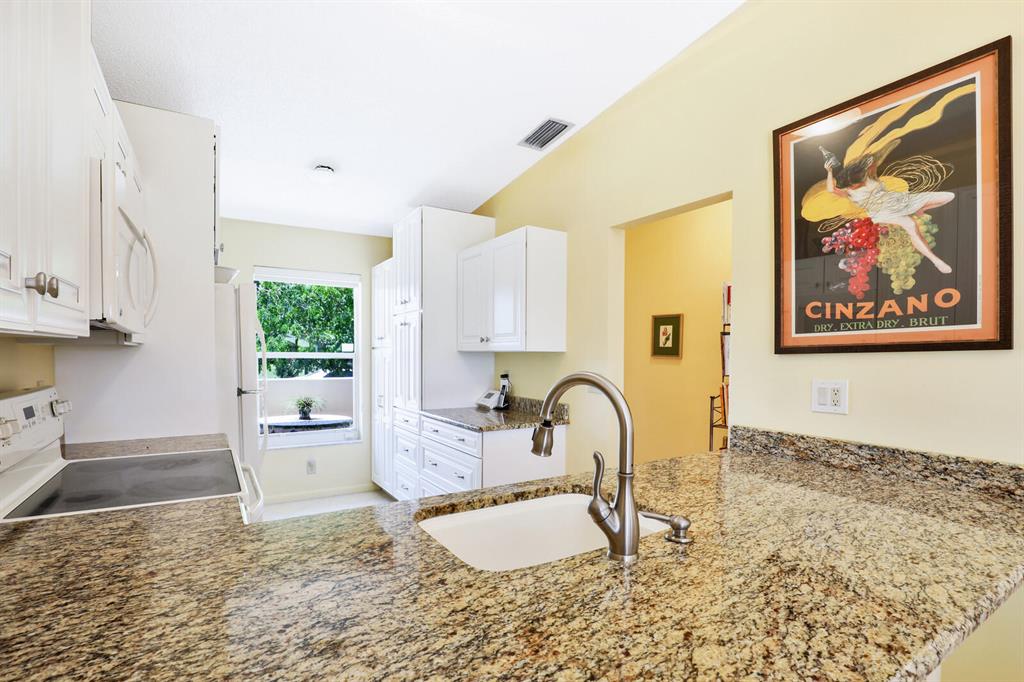 Las Verdes - Residential