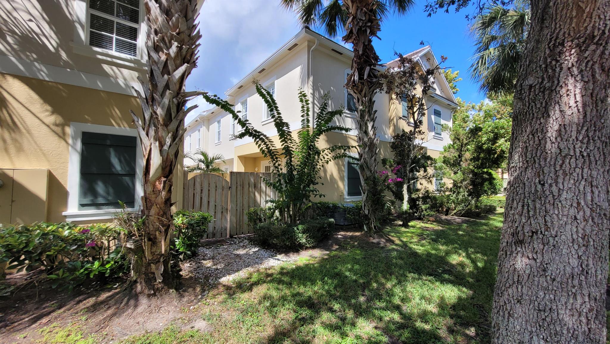 118 Lismore Lane