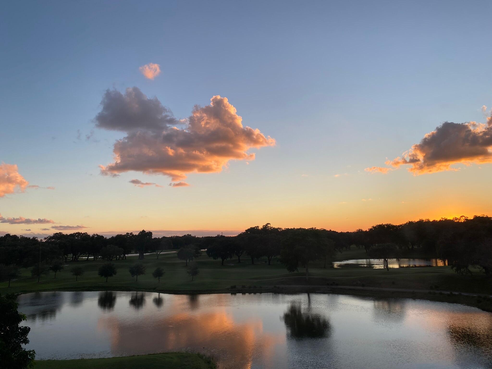 ROLLING HILLS GOLF AND - Residential Lease