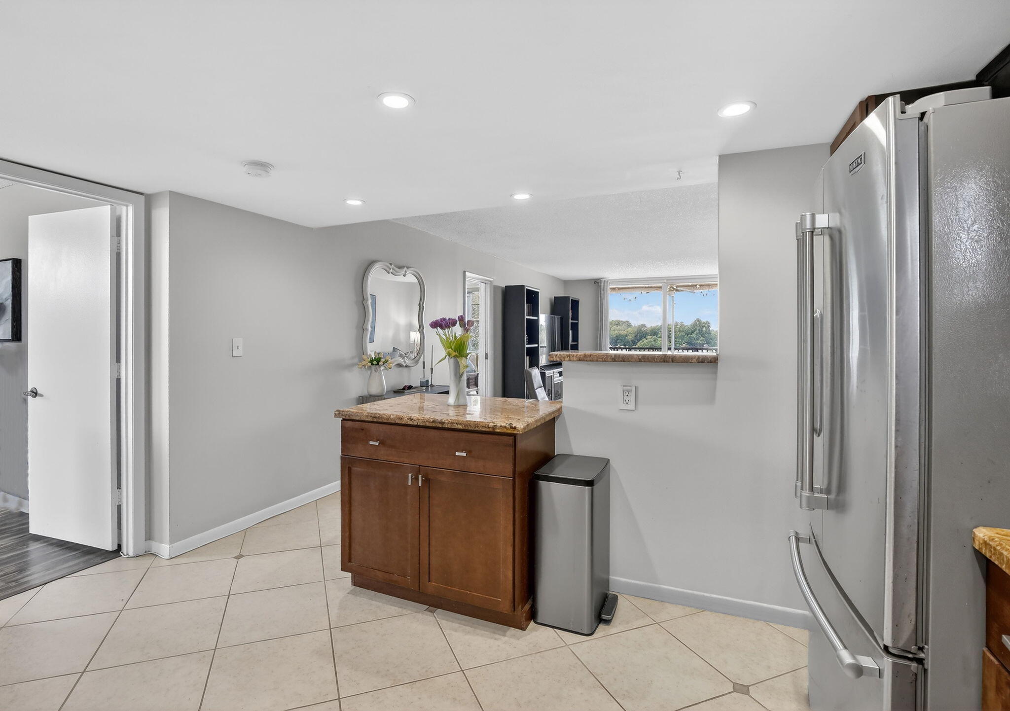 ROLLING HILLS GOLF AND - Residential Lease