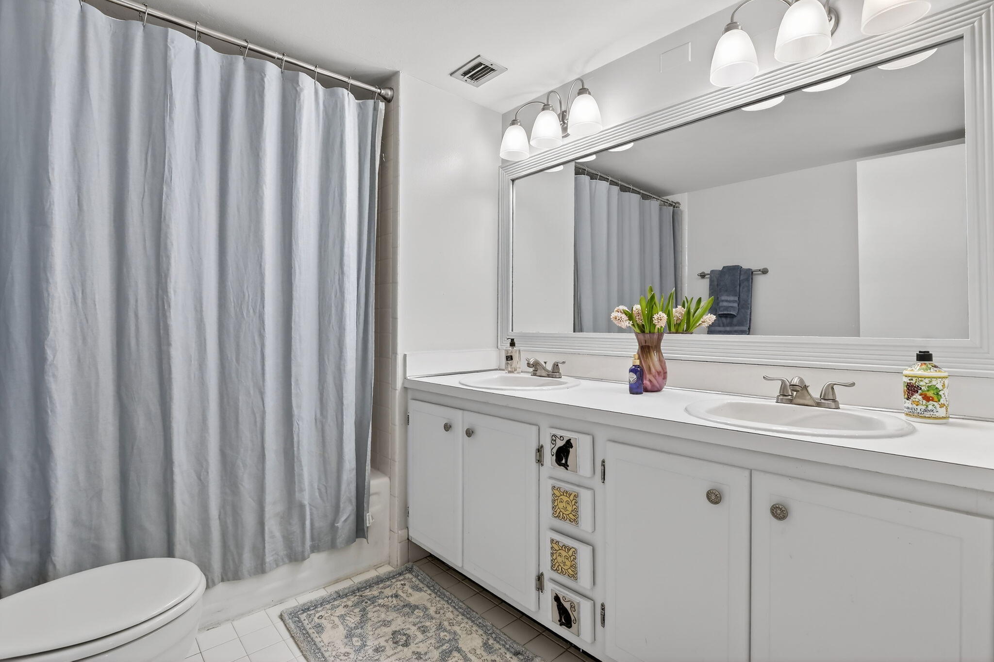ROLLING HILLS GOLF AND - Residential Lease