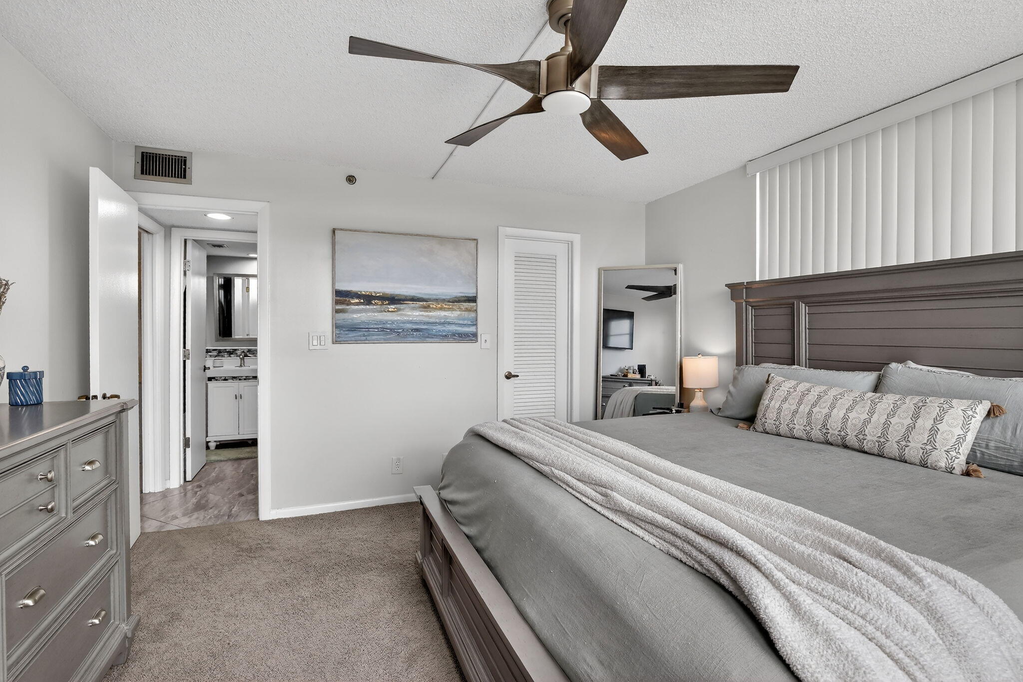 ROLLING HILLS GOLF AND - Residential Lease