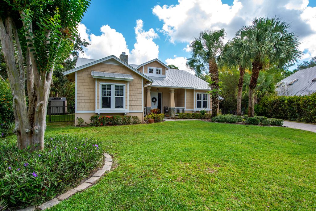 Photo of 8313 SW Bent Oak Court, Stuart, FL 34997 (MLS # R10985473)