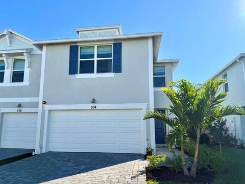 574 Salisbury Circle Fort Pierce FL 34982