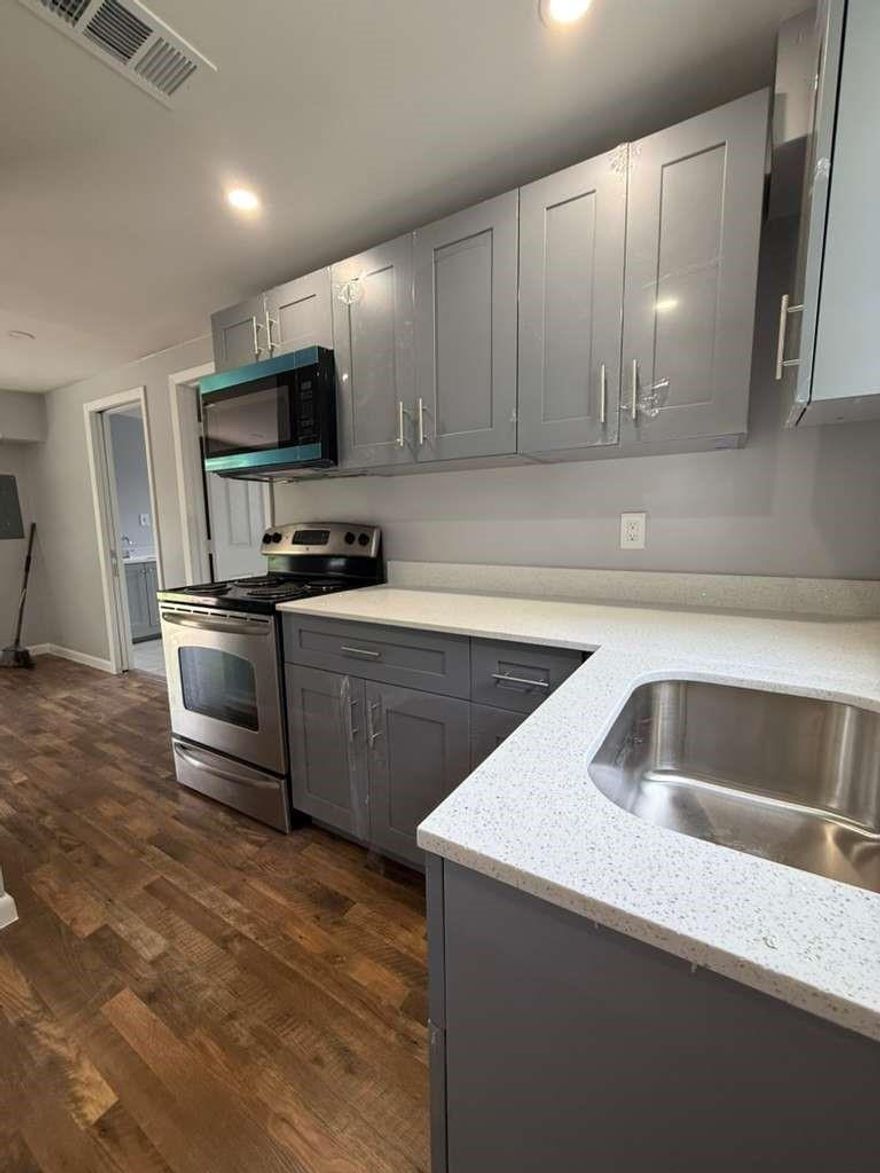 Must See Beautiful and Cozy 2bed 2 bath with a big front and back yard. Do not miss Out on this great​​‌​​​​‌​‌​​​‌‌​​​‌‌‌​​‌​​‌‌​​​​ deal