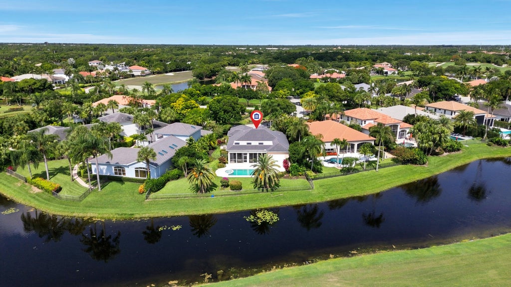 Photo of 173 N Village Way, Jupiter, FL 33458 (MLS # B26048330)