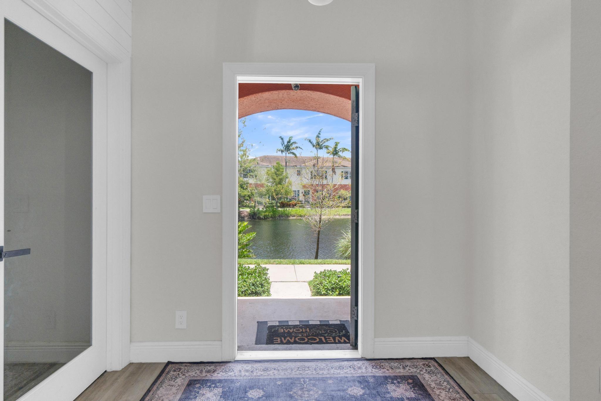 164 SW 6th Ct