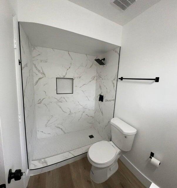 Floresta Pines Unit 2 - Residential Lease