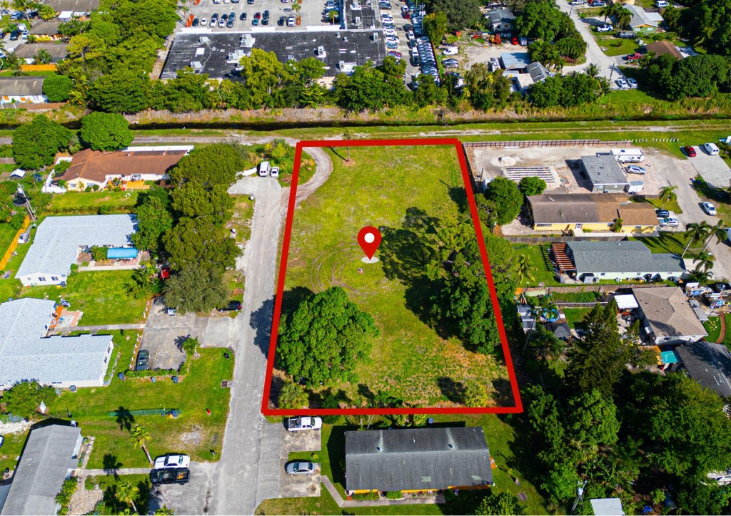 Photo of 4160 42ND Avenue S, Lake Worth, FL 33461 (MLS # B26078789)