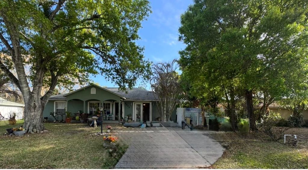 Photo of 7905 Citrus Park Boulevard, Fort Pierce, FL 34951 (MLS # B26008285)