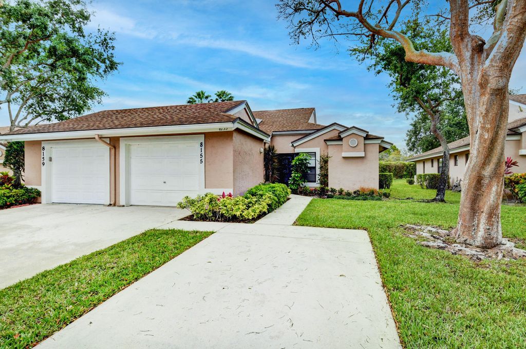 Photo of 8155 Springlake Drive, Boca Raton, FL 33496 (MLS # R10791618)