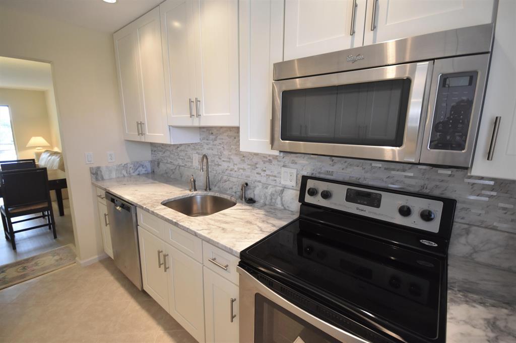 NATURA 2 CONDO - Residential