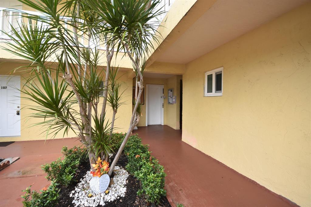 NATURA 2 CONDO - Residential