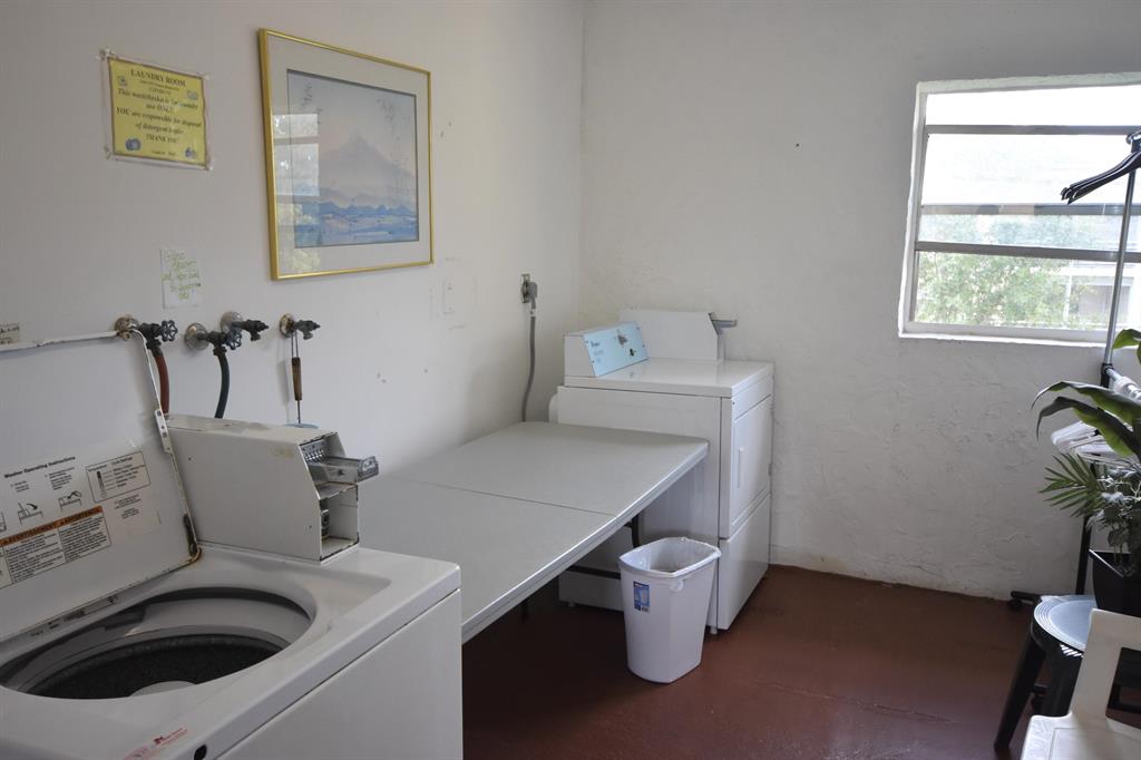 NATURA 2 CONDO - Residential