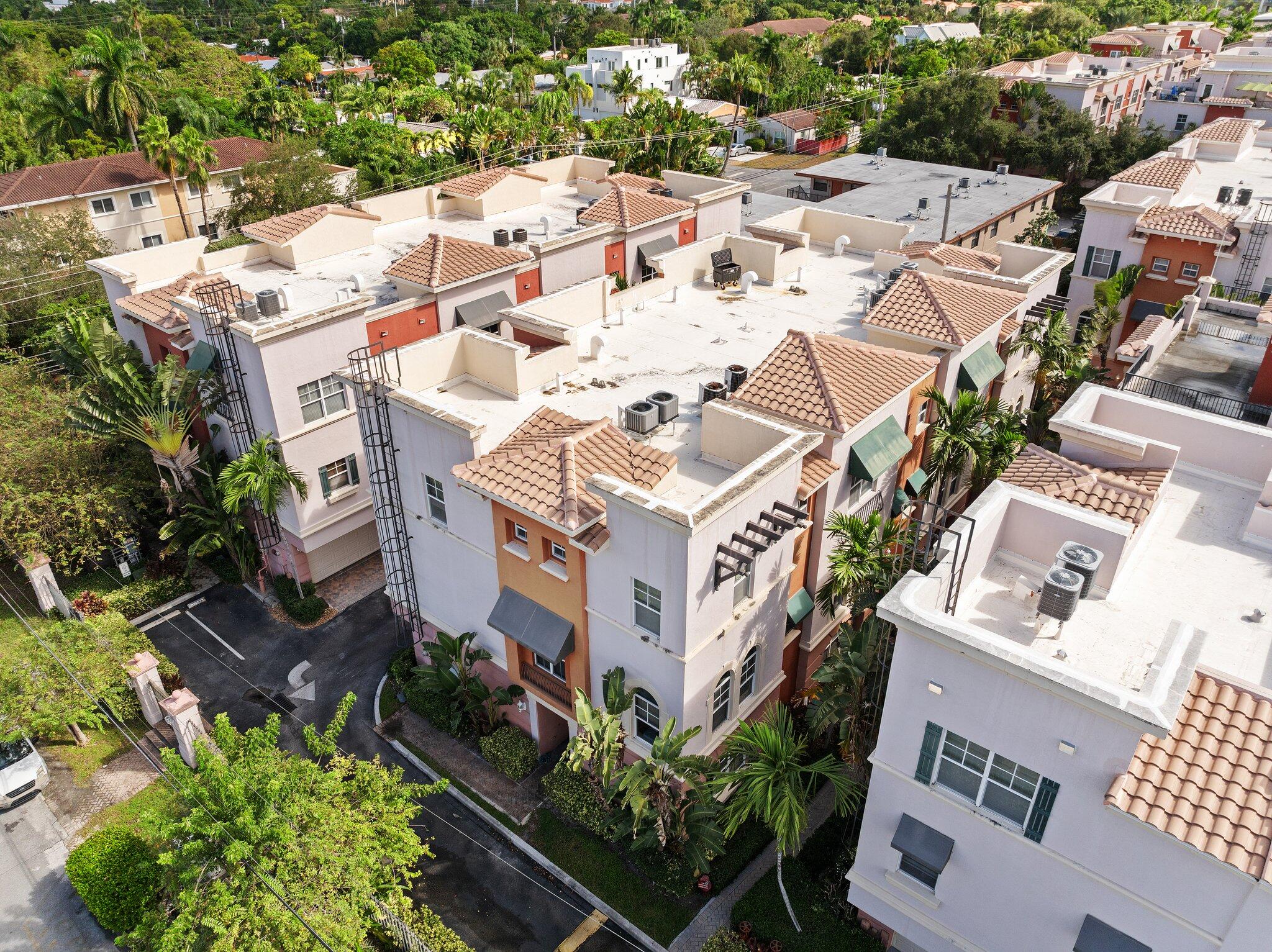 VILLA MEDICI CONDO - Residential