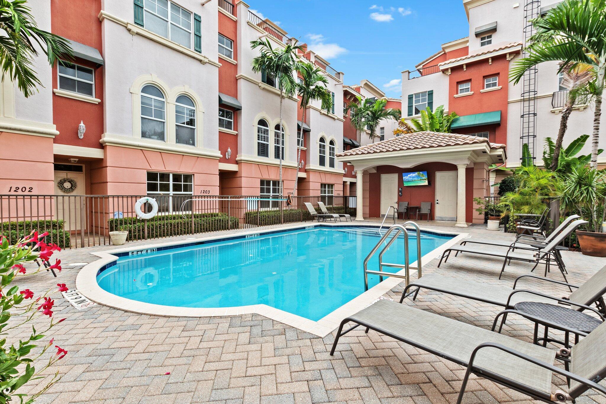 VILLA MEDICI CONDO - Residential