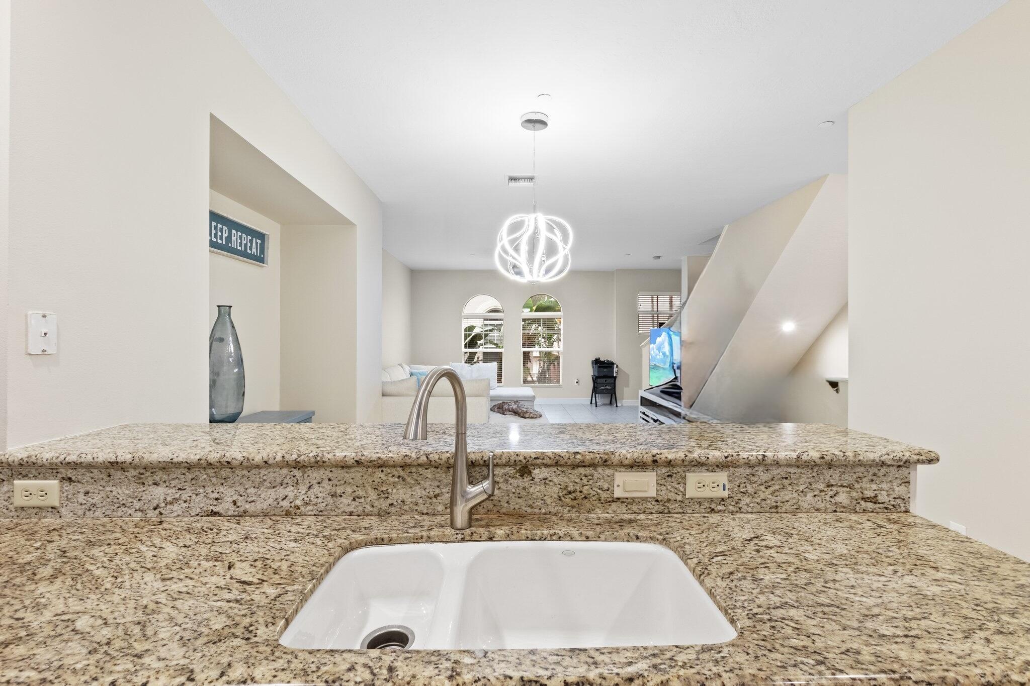 VILLA MEDICI CONDO - Residential