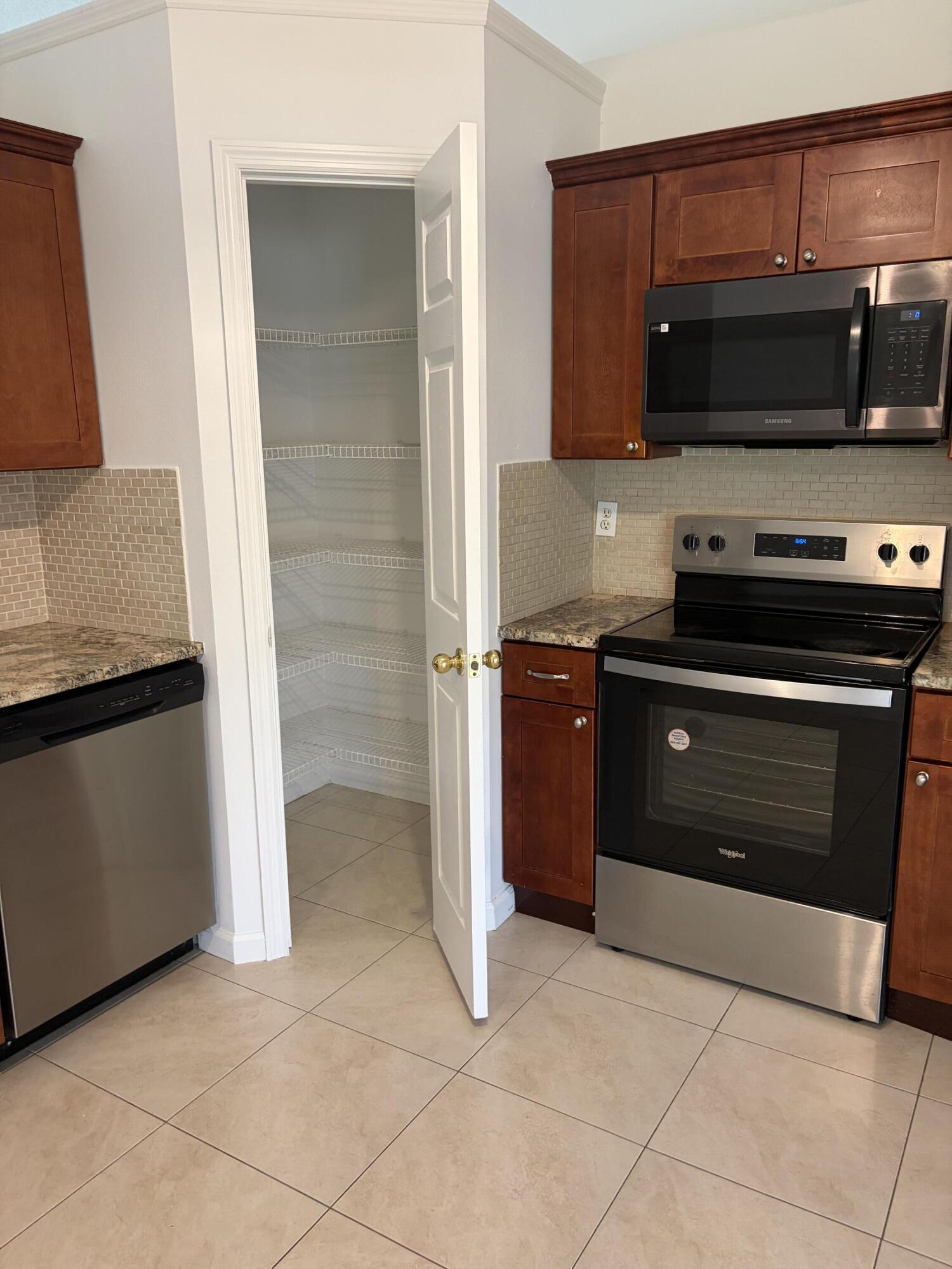 PORT ST LUCIE SECTION 7 - Residential