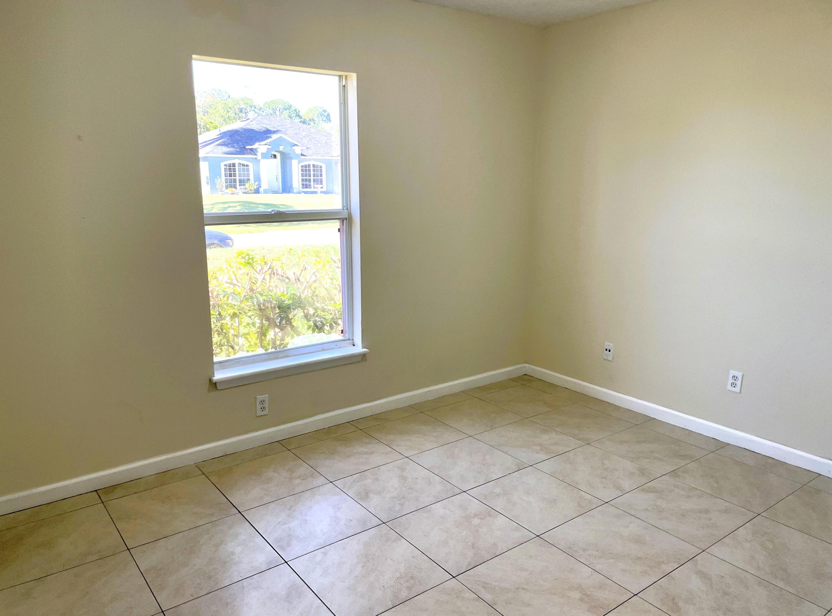 PORT ST LUCIE SECTION 7 - Residential