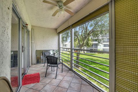 A home in Lake Worth