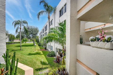 A home in Lake Worth