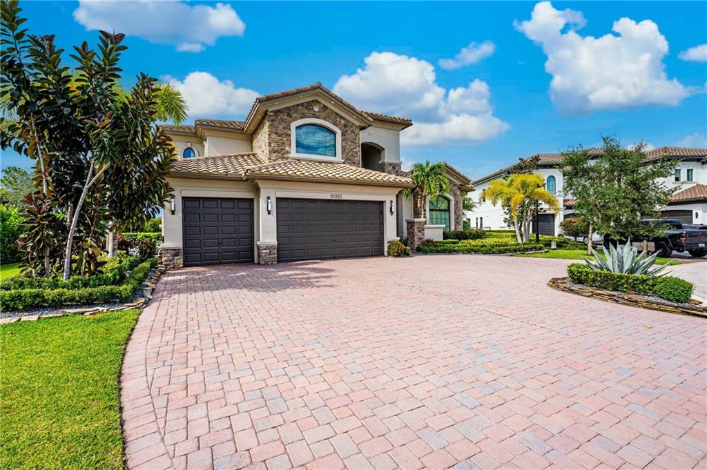 PARKLAND GOLF & COUNTRY C - Residential