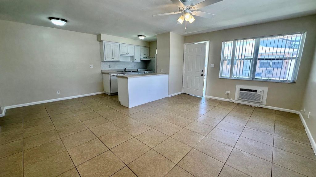 Photo of 1930 NE 4th Street #1, Deerfield Beach, FL 33441 (MLS # F10535615)