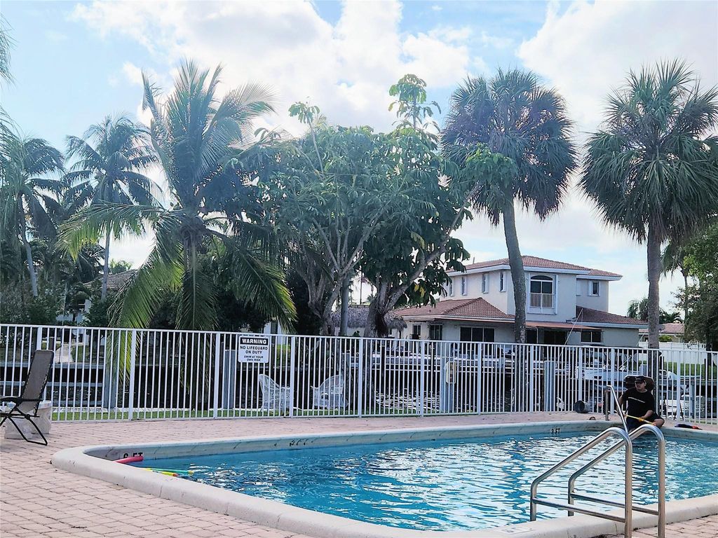 Photo of 151 SE 6th Avenue #10, Pompano Beach, FL 33060 (MLS # F10504655)