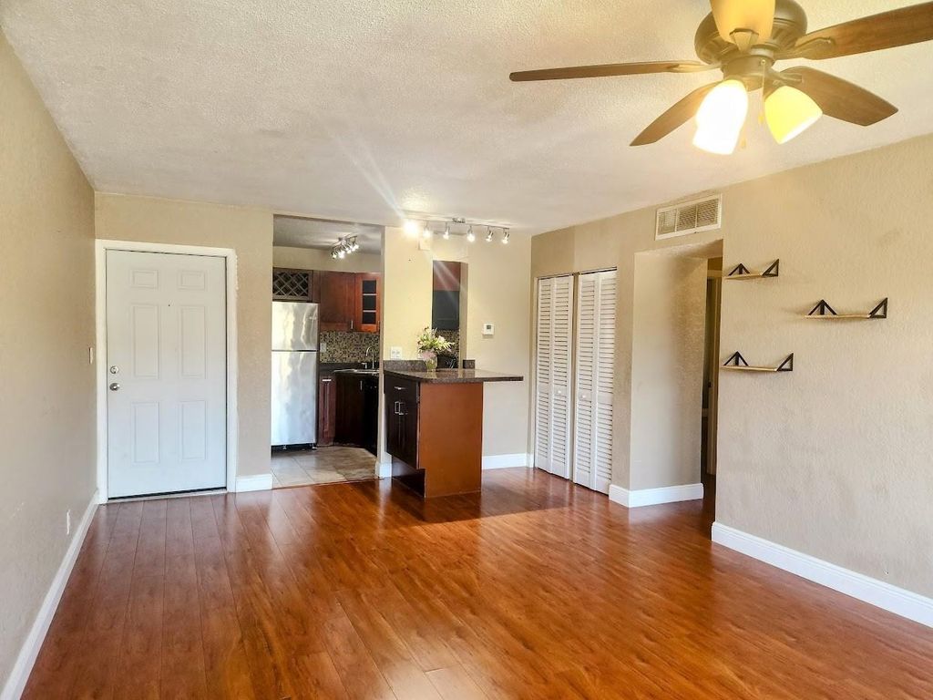 Photo of 151 SE 6th Avenue #10, Pompano Beach, FL 33060 (MLS # F10504655)