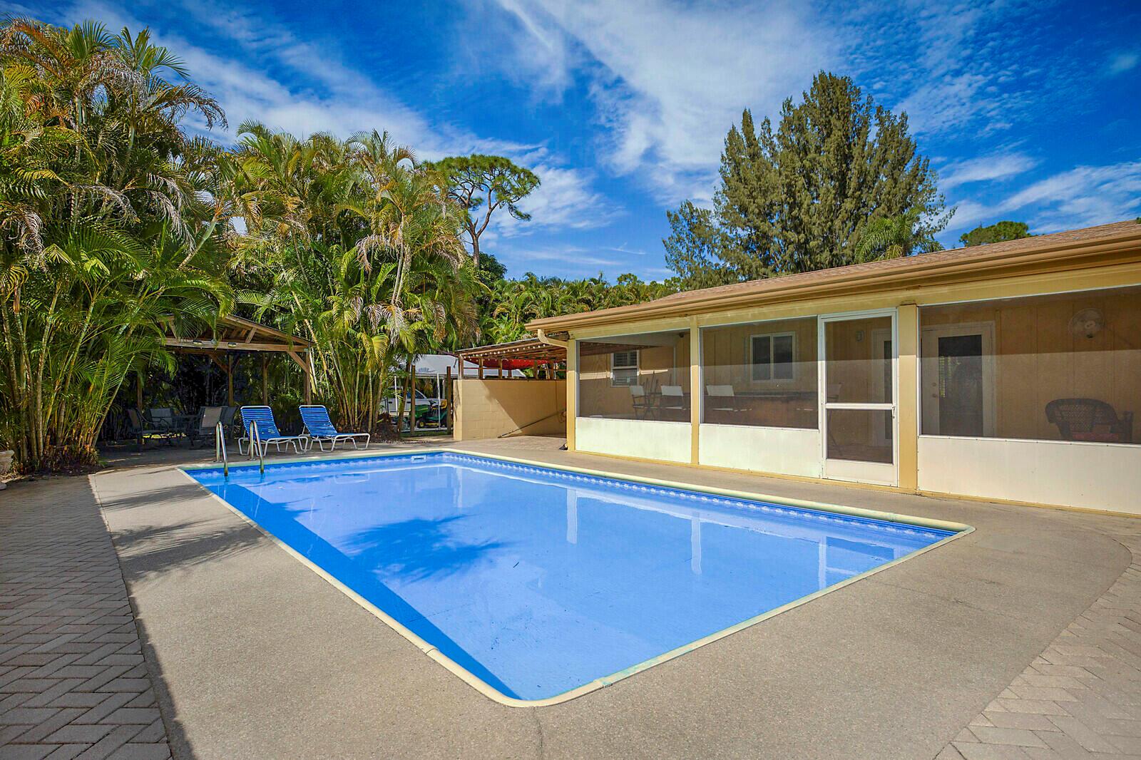 LOXAHATCHEE GROVES IN - Residential Lease