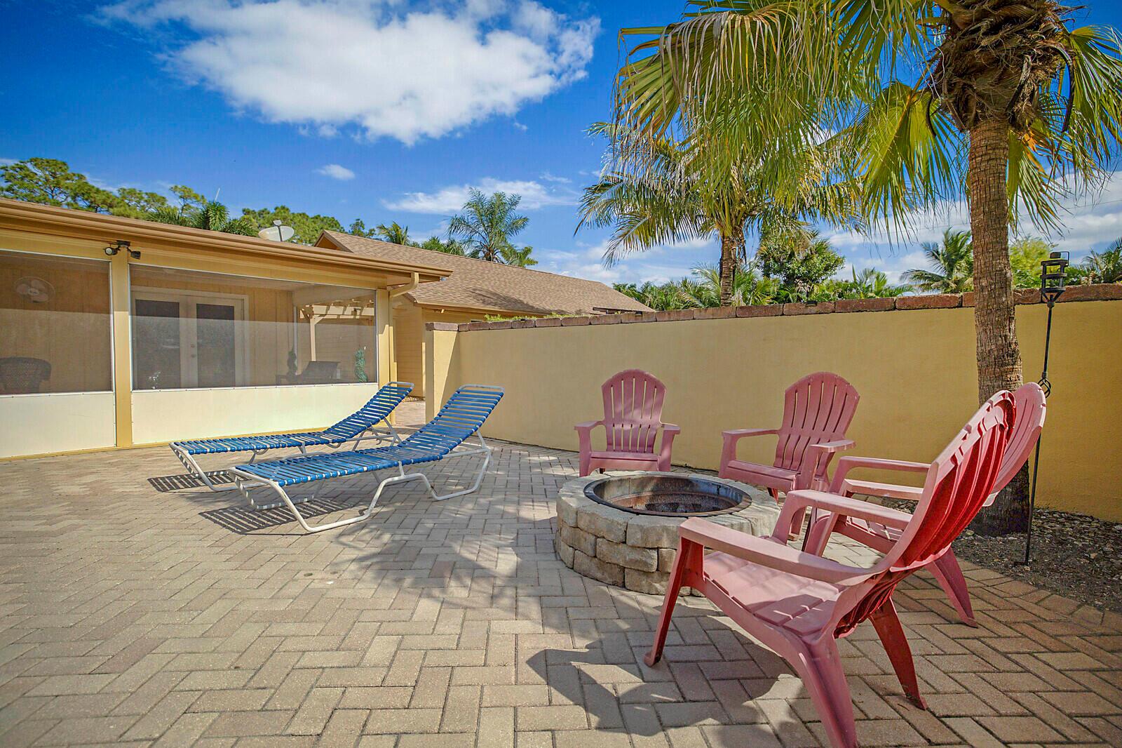 LOXAHATCHEE GROVES IN - Residential Lease