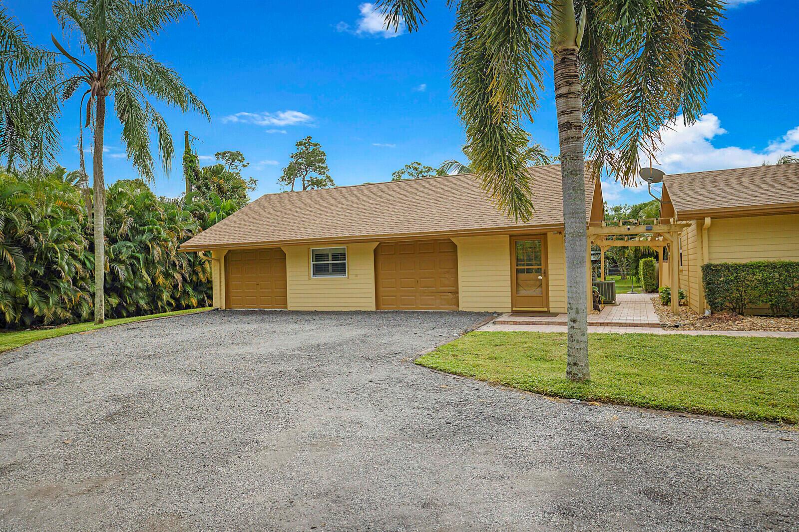 LOXAHATCHEE GROVES IN - Residential Lease
