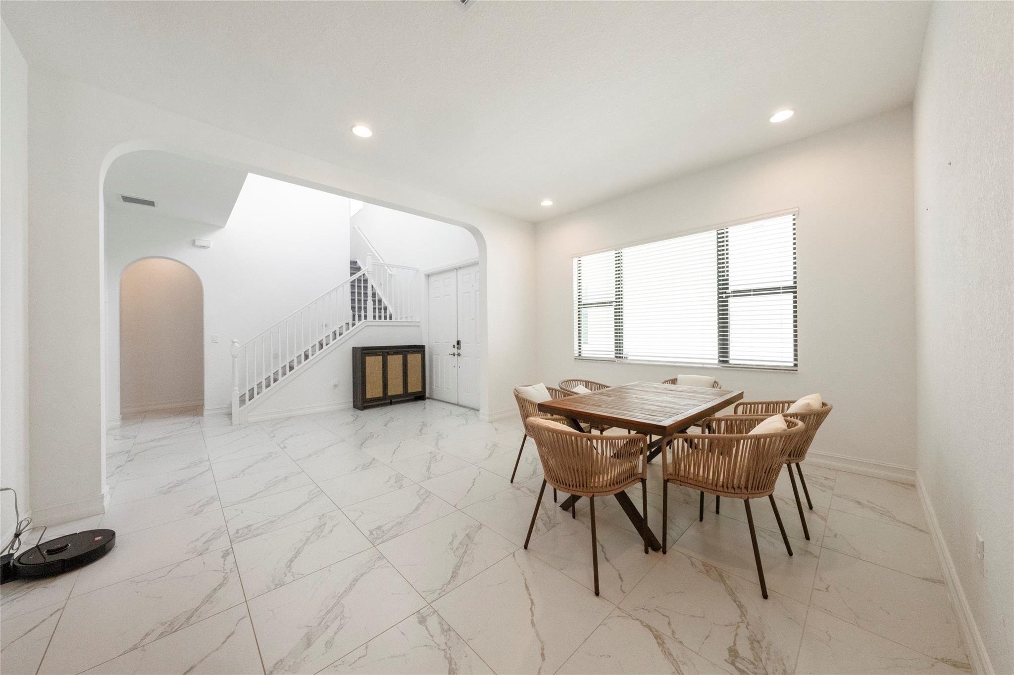 Pembroke Lakes South 119- - Residential Lease