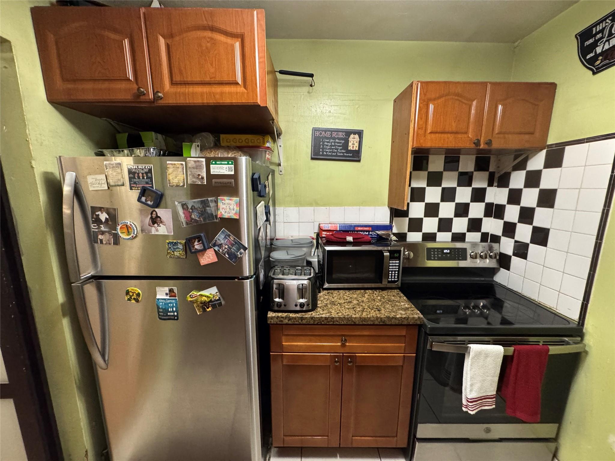 2412 NW 39th Way 101