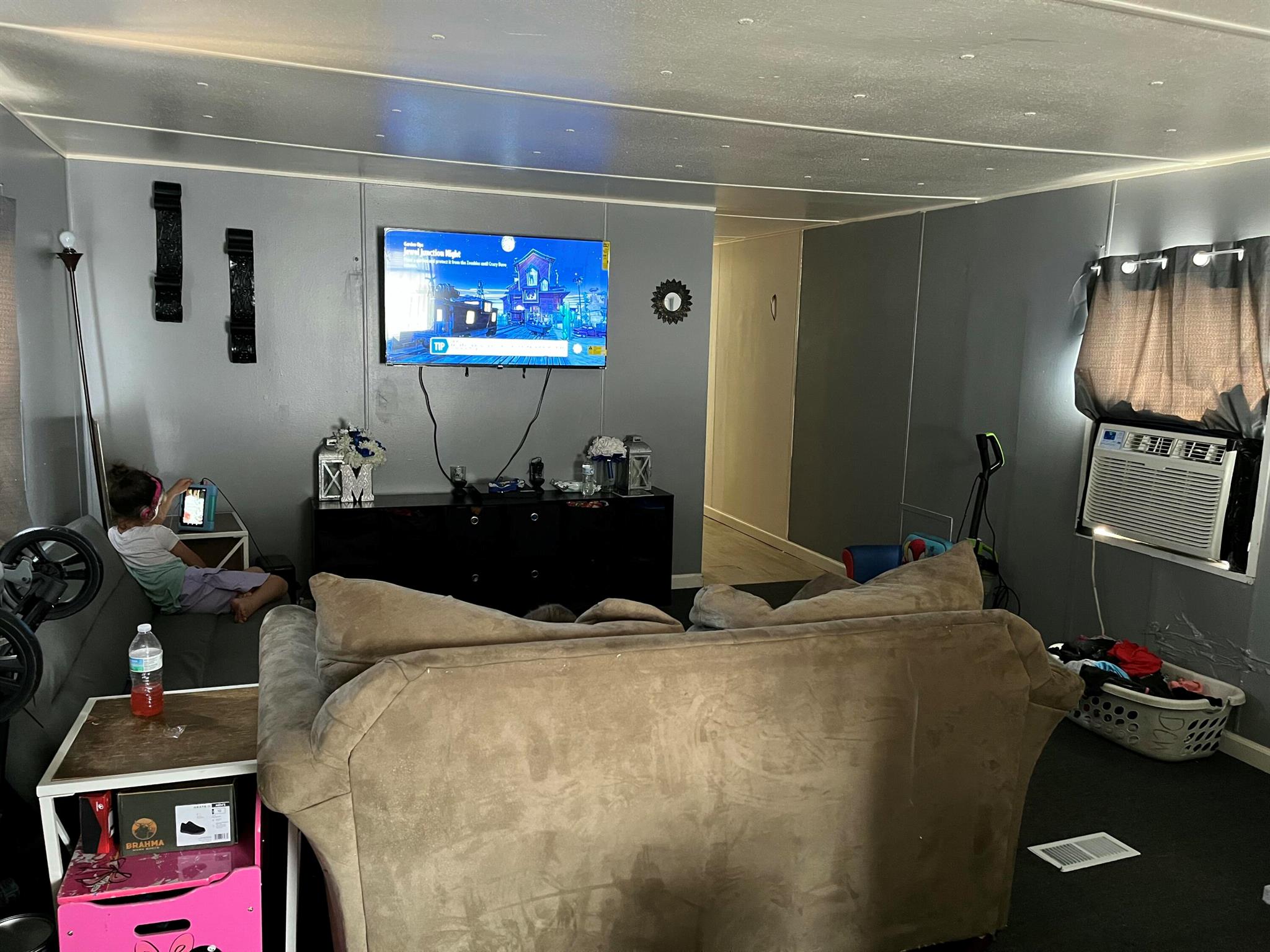 11 4S 14W -205- 118C3 COM - Residential