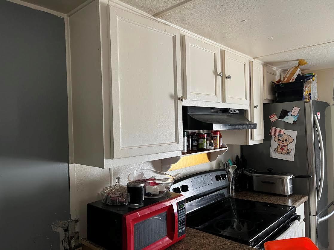 11 4S 14W -205- 118C3 COM - Residential