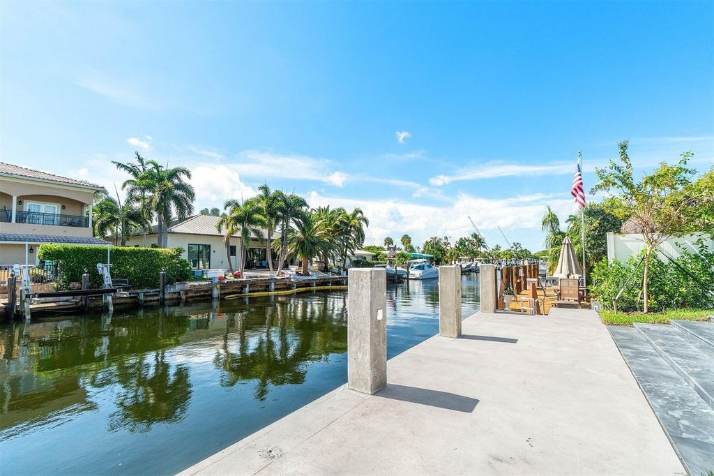 Photo of 511 SE 7th Avenue, Pompano Beach, FL 33060 (MLS # F10520579)