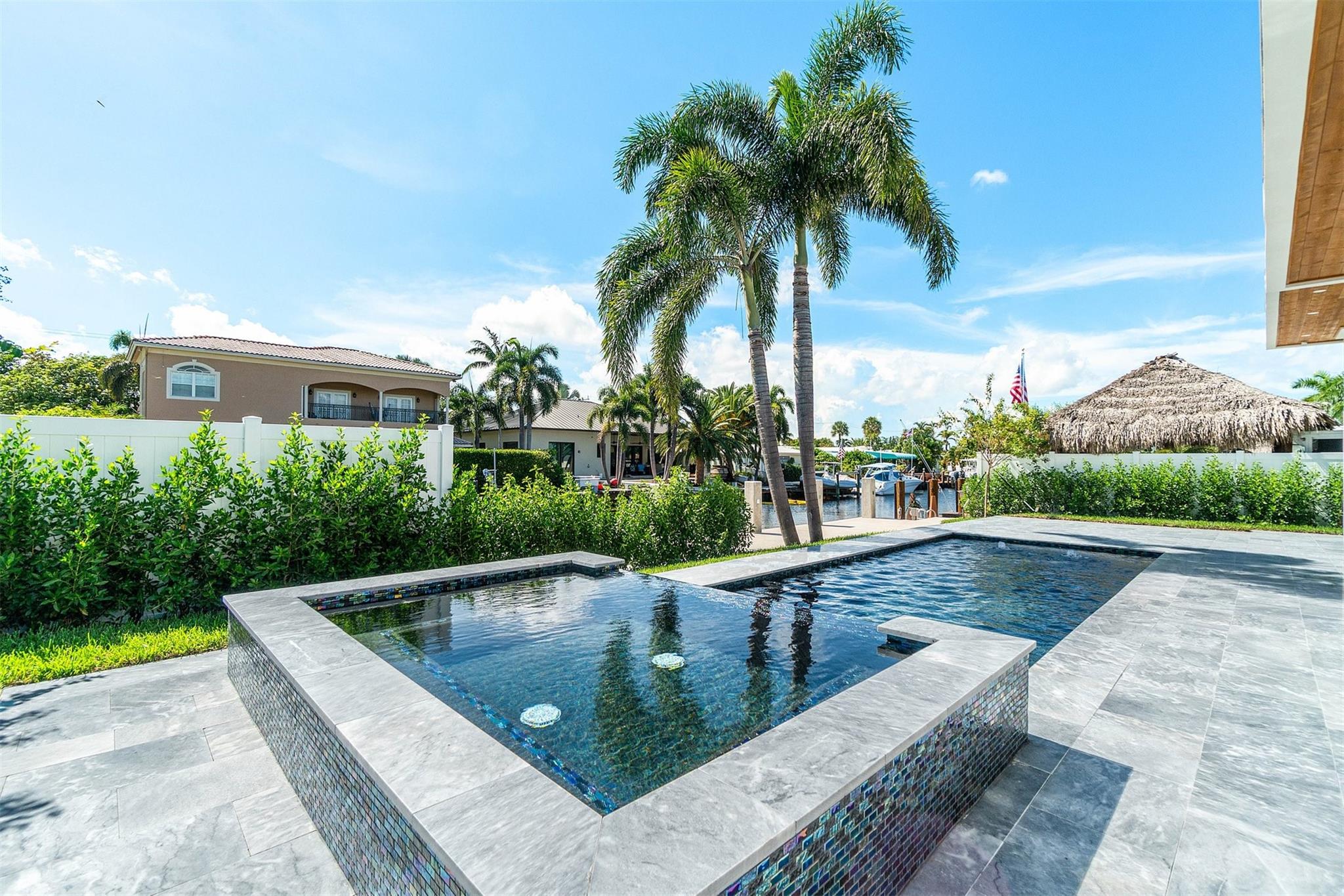 GARDEN ISLES - Residential